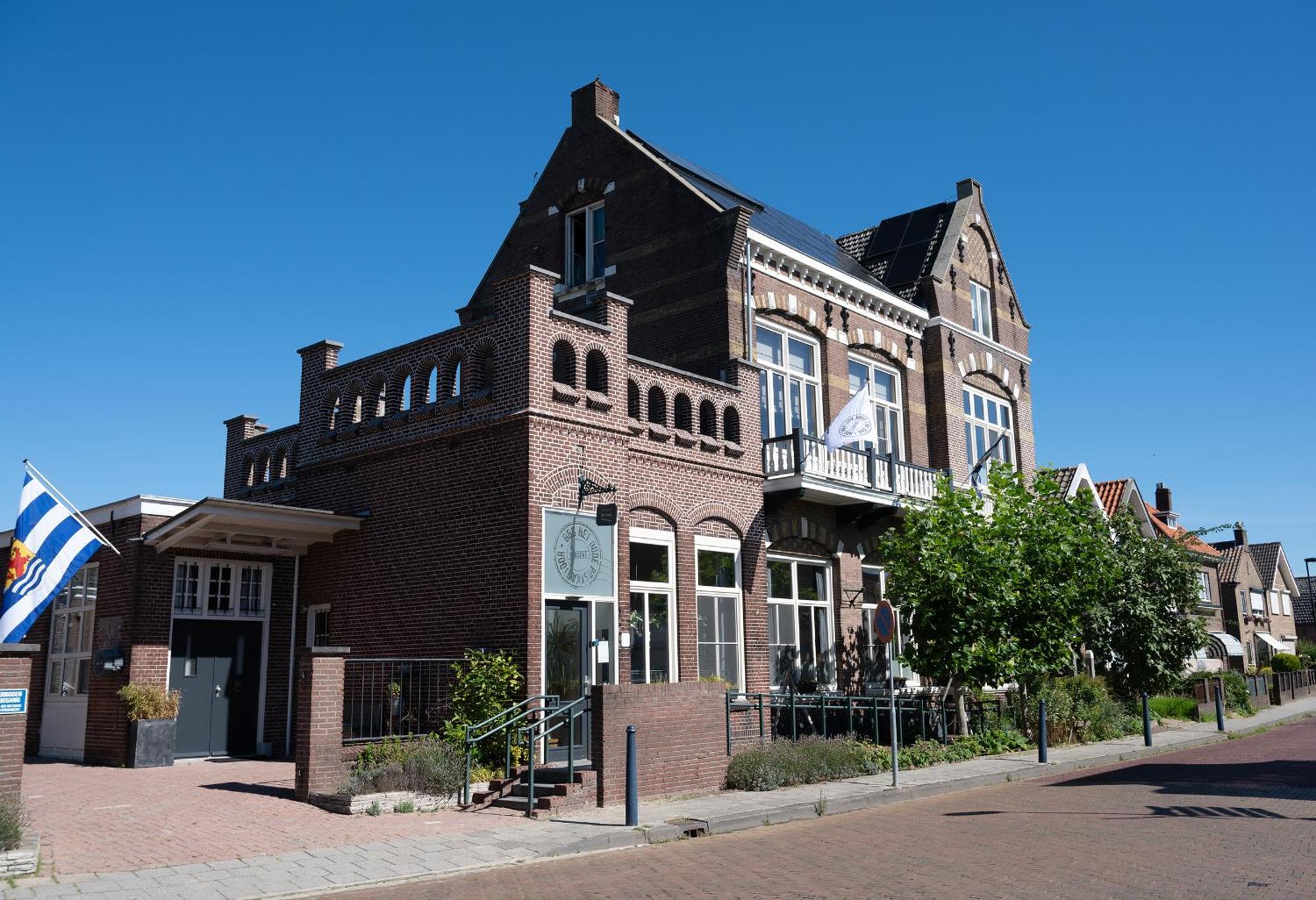 B&B Het Oude Postkantoor Yerseke Ngoại thất bức ảnh