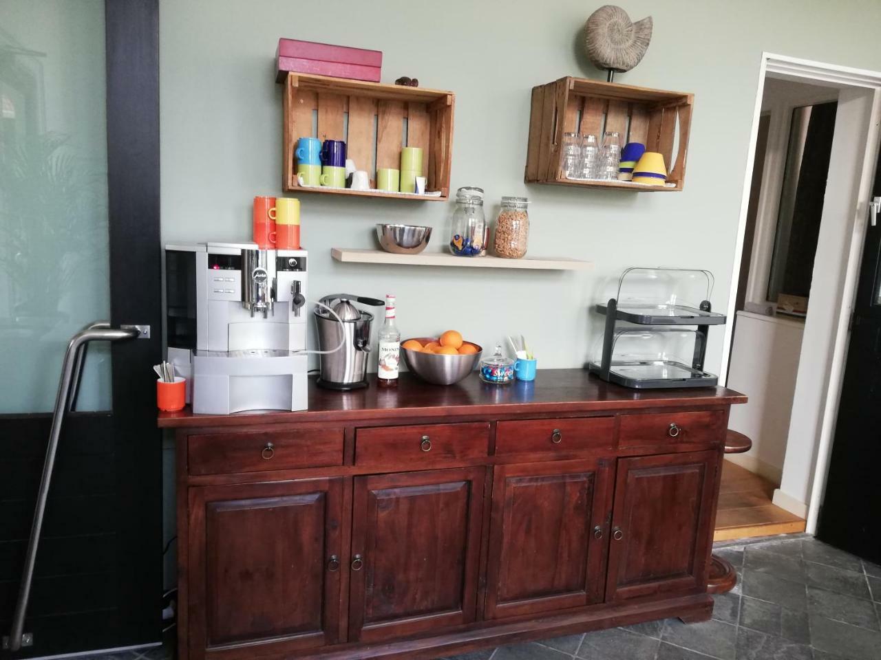 B&B Het Oude Postkantoor Yerseke Ngoại thất bức ảnh